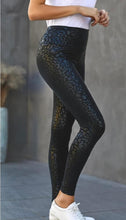 Load image into Gallery viewer, The Laurie Leopard Print Leggings