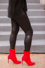 Load image into Gallery viewer, Faux Liquid Leather Leggings