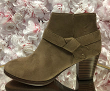 Load image into Gallery viewer, Taupe Knotted Ankle Booties